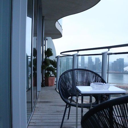 Luxury 1 Bedroom Apartment In Лондон Екстериор снимка