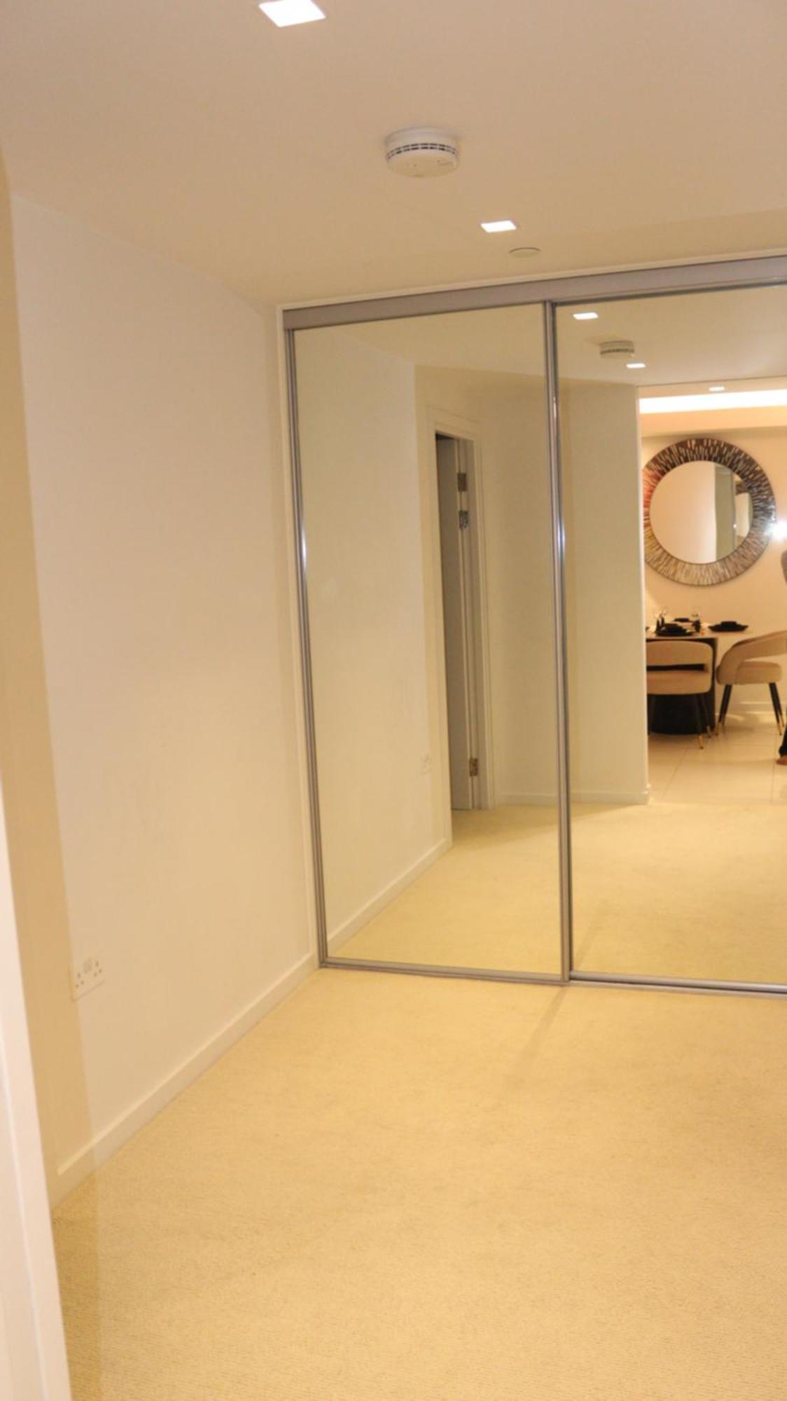 Luxury 1 Bedroom Apartment In Лондон Екстериор снимка