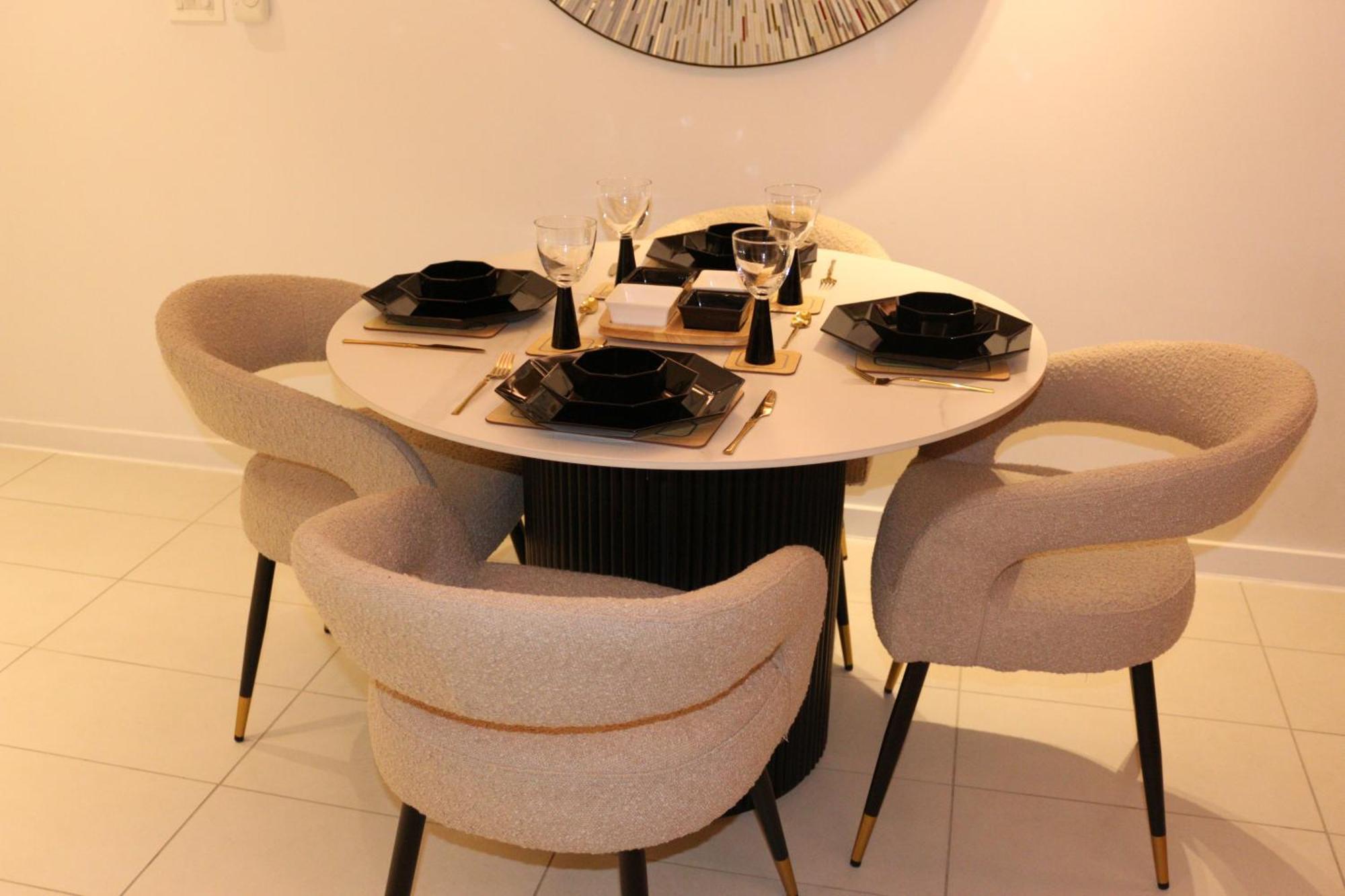 Luxury 1 Bedroom Apartment In Лондон Екстериор снимка