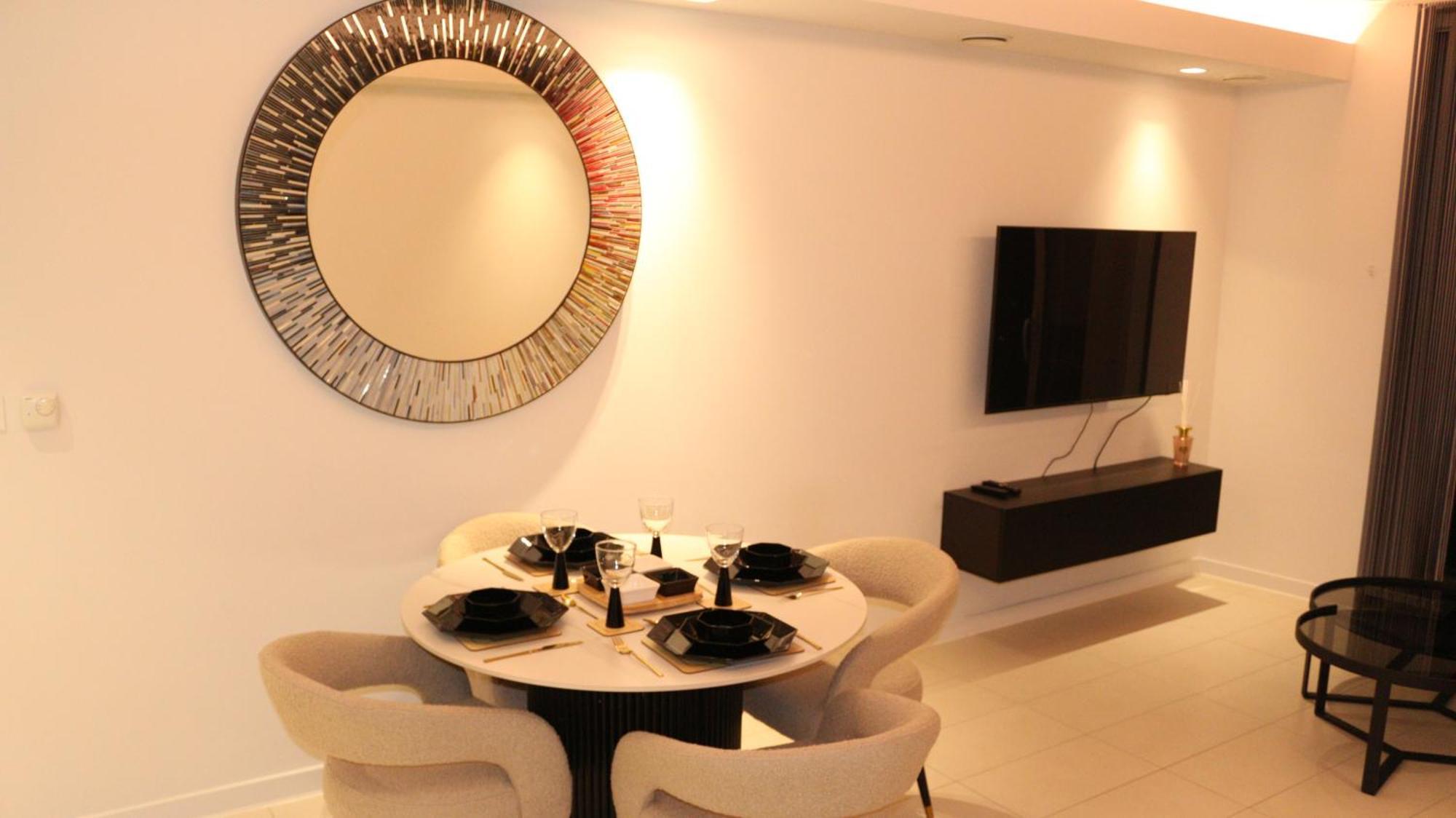 Luxury 1 Bedroom Apartment In Лондон Екстериор снимка
